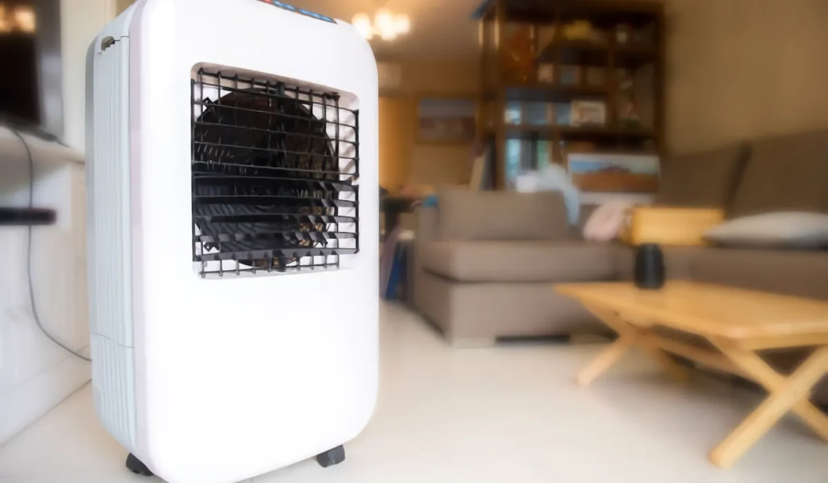 ventilador-de-refrigeración-por-aire-evaporativo-colocado-en-la-sala-de-estar_waifu2x_art_noise1_scale